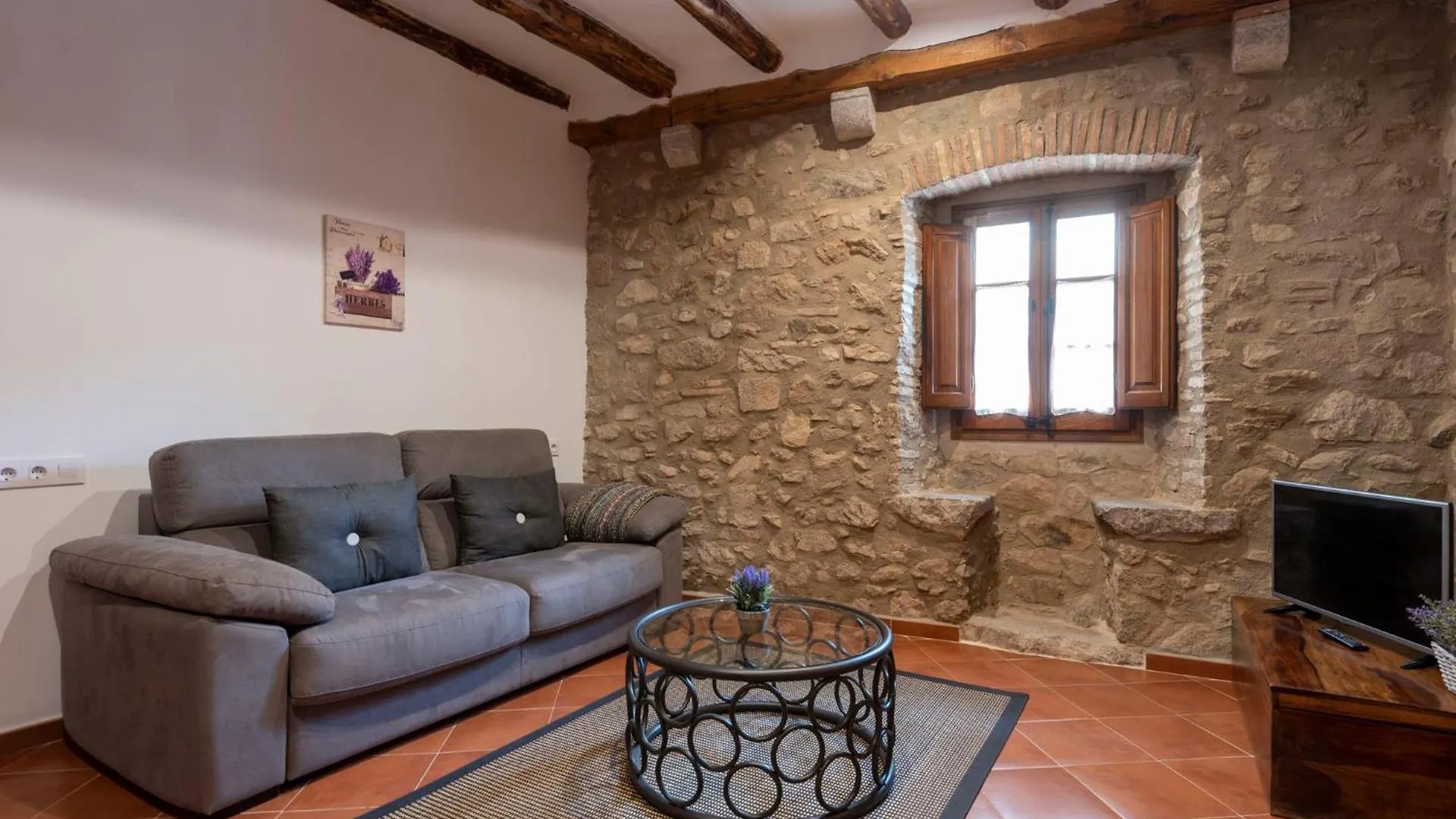 Hostal Can Xicu Capmany Hotel
